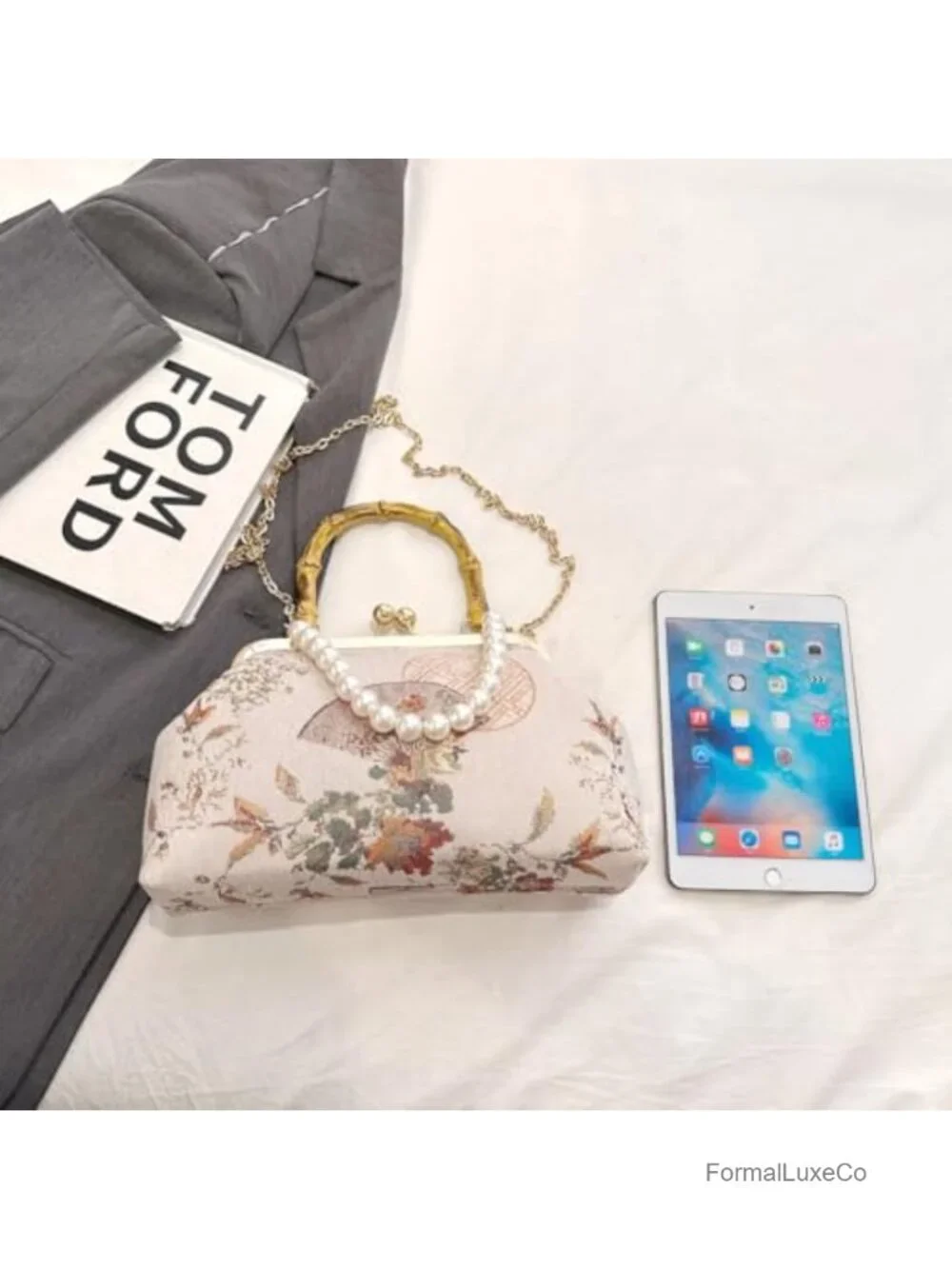 Embroidered Silk Kiss Lock Clutch Purse with Detachable Chain Strap